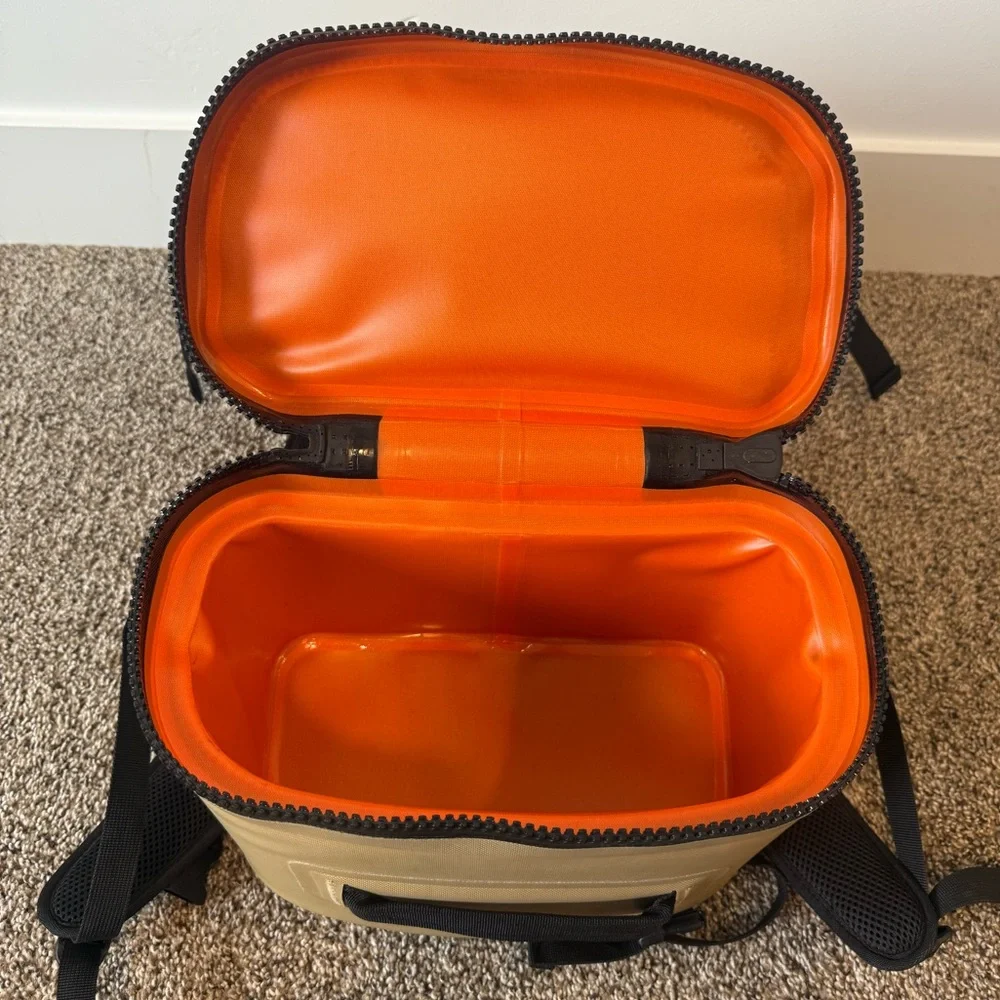 Pelican Dayventure Backpack Cooler - Picture 7 of 8
